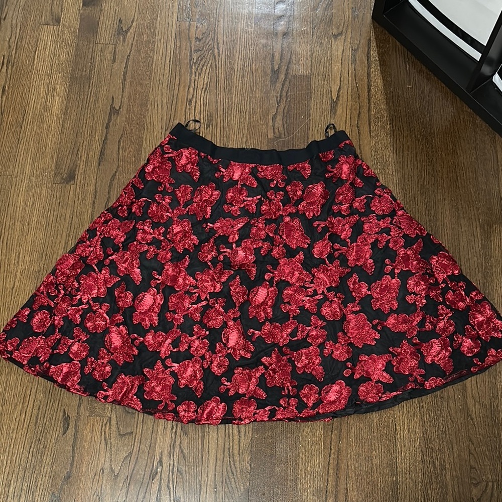 Women’s Elegant Red And Black Midi Elastic Waist Floral Formal Skirt 2X